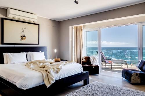 Houghton Steps - Cape Town Houghton Steps - Cape Town