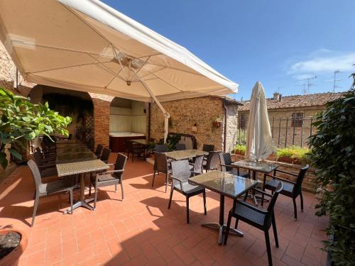 Leon Bianco in San Gimignano