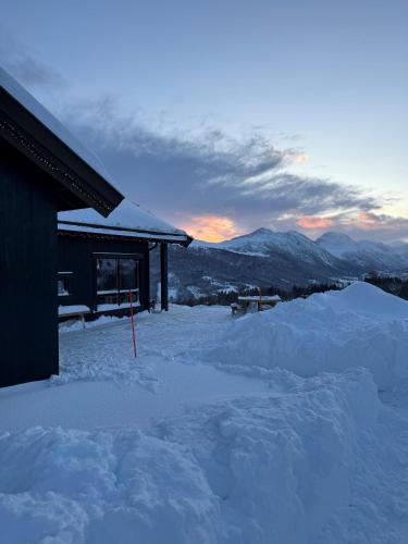 Surrounding environment, Roaldsida Retreat in Stranda