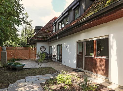 10 min subway U-Bahn to Marienplatz 130 m2 - 4BR - 2Bath, München (Foto 6)