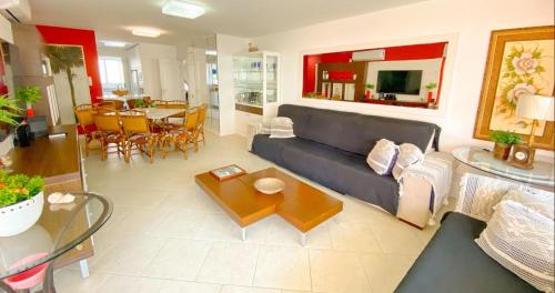 Apartamento com vista para o mar no Águas da Brava Residence (Apartamento com vista para o mar no Aguas da Brava Residence) in Praia Brava
