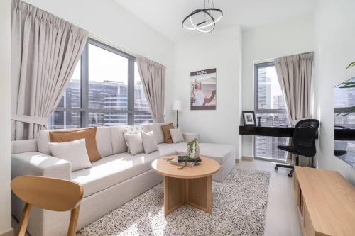 Mystic - Stylish High-Rise Living with Premium Amenities, Dubai