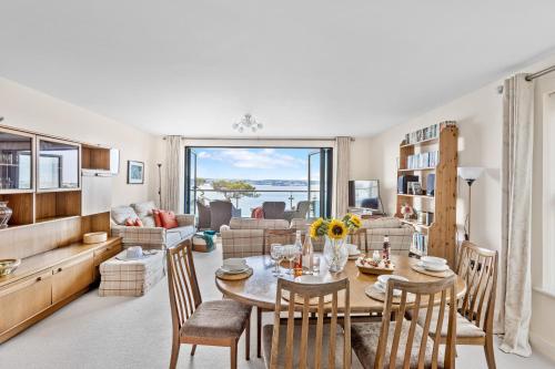 B6 Masts - With sea views, parking and terrace, Torquay (foto 3)