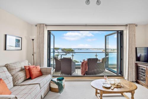 B6 Masts - With sea views, parking and terrace, Torquay (foto 2)