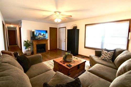 The Den at Buckskin- Entire House in Frankfort, OH in Andersonville (OH)