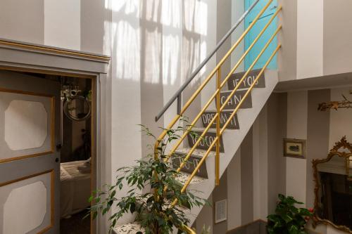 BIBI BOUTIQUE AREZZO Living Suite Rosafragola & Verdeconiglio 4