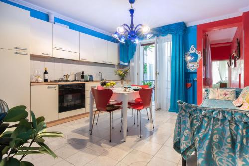 BIBI BOUTIQUE AREZZO Living Suite Rosafragola & Verdeconiglio 3