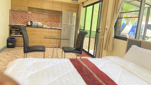 1 double bed