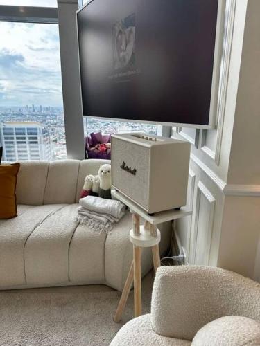 Alpaca-Lemon Penthouse Alpaca-Lemon Penthouse