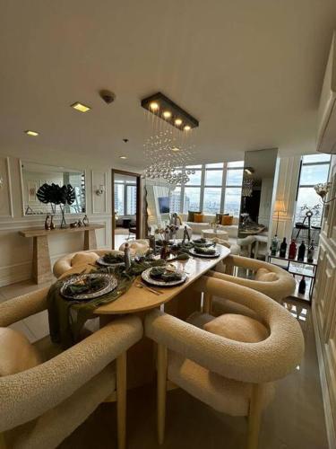 Alpaca-Lemon Penthouse Alpaca-Lemon Penthouse