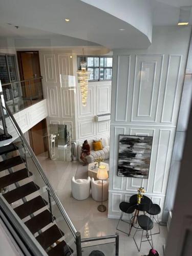 Alpaca-Lemon Penthouse Alpaca-Lemon Penthouse