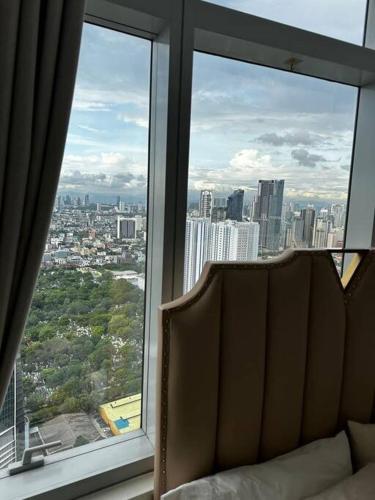 Alpaca-Lemon Penthouse Alpaca-Lemon Penthouse