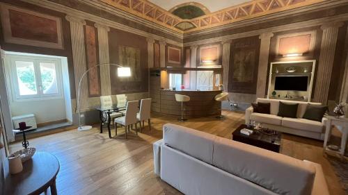 Regal Riggio Apartment, Palermo