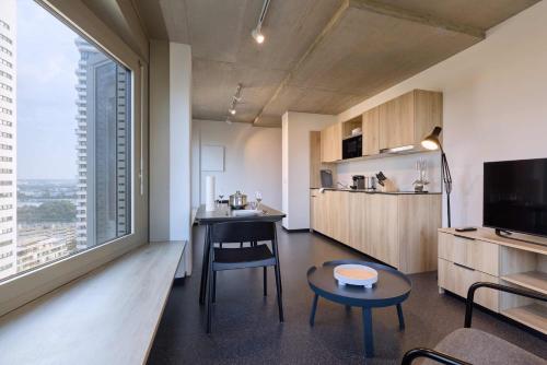 บริการและสิ่งอำนวยความสะดวก, District Living near ดานูบทาวเวอร์