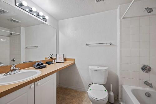 8MI from DT Free Pool & GYM in Tampa, USA