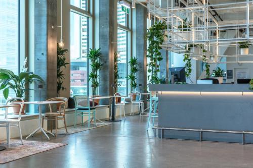 บริการและสิ่งอำนวยความสะดวก, District Living near ดานูบทาวเวอร์