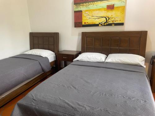 3 double beds
