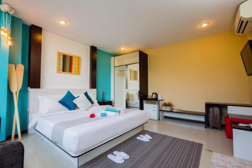 room detail thumbnail 0