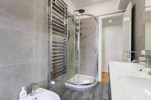 Valle Aurelia Vatican Apartment - image 5