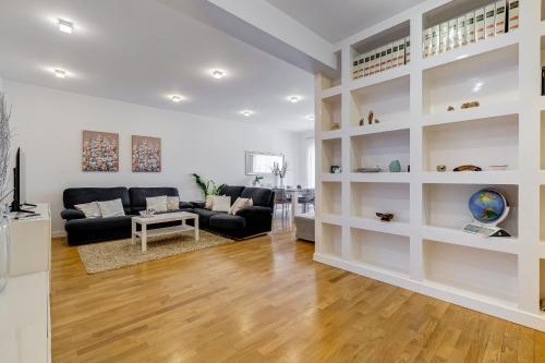 Valle Aurelia Vatican Apartment - image 6