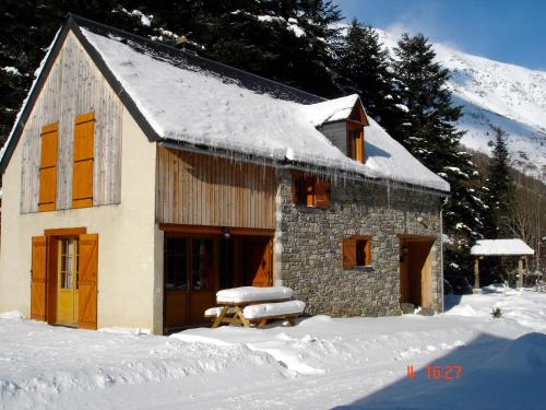 Grand chalet proche St Lary Soulan - tout inclus wifi linge et ménage gîte à louer Forêt de Bourisp