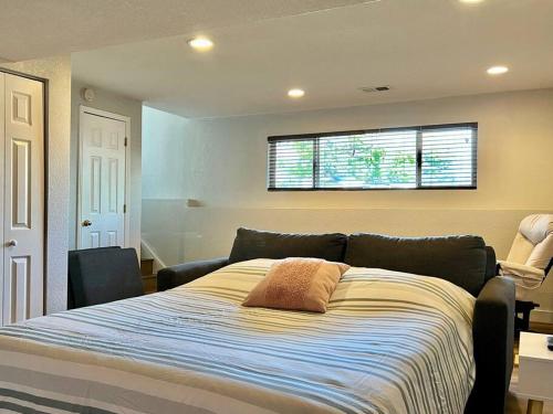 Bright Home - Huge Backyard 20 min - Denver & Boulder in Broomfield, USA
