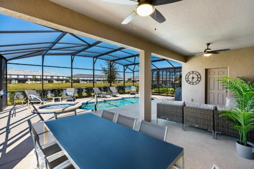 2024 Escape Awaits: Reduced Prices – Book While They Last! in Davenport, USA