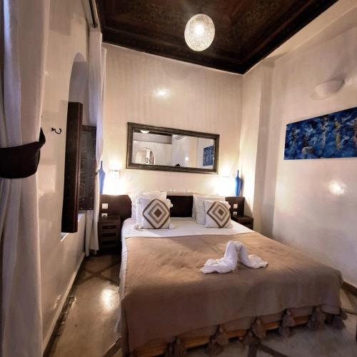 Superior Double Room image 4