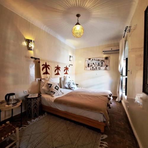 Standard Double Room image 4