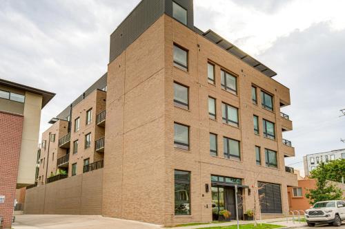 Modern Denver Condo with Balcony, 2 Mi to Downtown! in Denver, USA