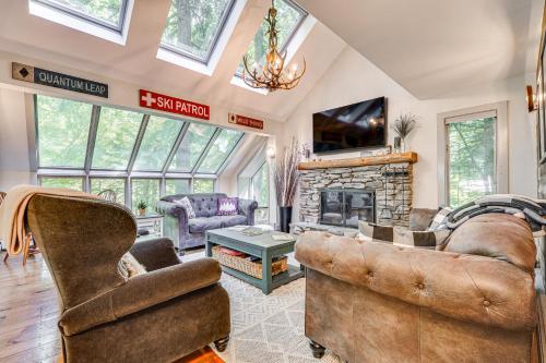 . Vermont Mountain Retreat: The Antler House