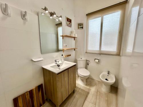 Acogedor apt 8pax 4Bdr 2Bth- CozyHomeSevilla2, Seville (photo 6)