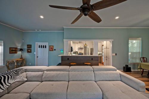 Great Kitchen! Huge Family Room! Lots Of Parking in Mead, USA