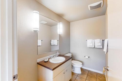 Chelan Resort Suites: The Penthouse Suite (#412)