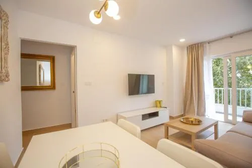 Apolo Beachside Apartment - Marbella Center photo 2
