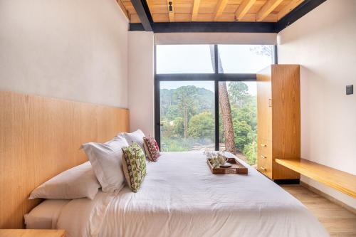 Casa Valle Avandaro Enjoy the surrounding nature in Valle de Bravo, Mexico