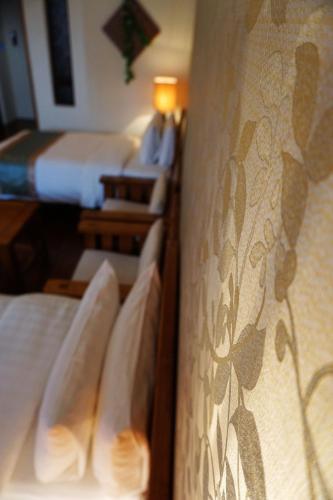 2 twin beds