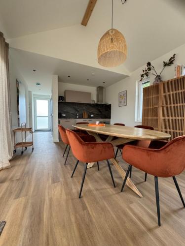 La Casita, Luxe Chalet Aan Het Water met Airco in Dongeradeel