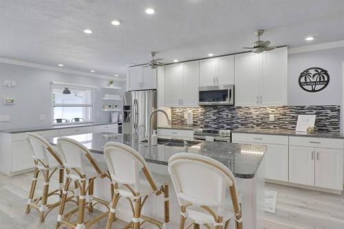 Coastal 4Bd Oasis Private Pool North Palm Beach in Lake Park, USA