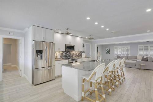 Coastal 4Bd Oasis Private Pool North Palm Beach in Lake Park, USA