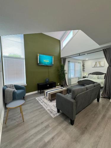 DT Dallas l LUXE Urban Escape l 2BD in Dallas, USA