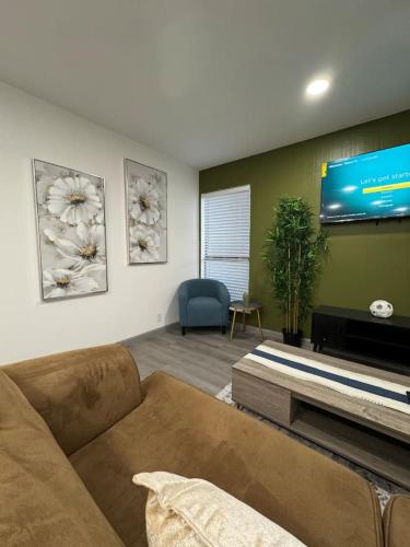 DOWNTOWN Dallas BOHO CITY GEM 5 Min from Love Field 1BD in Dallas, USA
