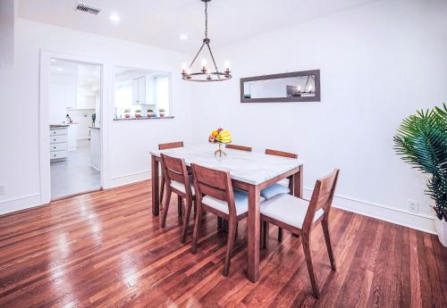 Chic Staylish 2-Bedroom 1-Bathroom By Santa Monica & UCLA Area, Los Angeles (fotografie 4)
