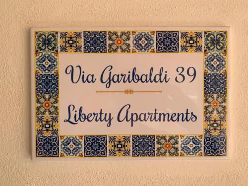 Вхід, Liberty Apartments in Чіестіна Узанез