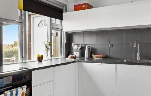 cuina, 2 Bedroom Lovely Home In Thisted in Thisted