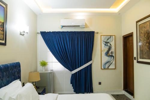 Double Room image 2