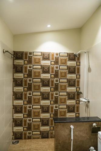 Deluxe Double or Twin Room image 6