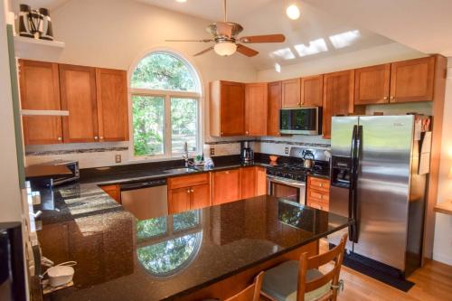 Outdoor entertaining re-imagined Enjoy a new luxury back yard in Eastham (MA)