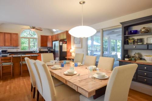 Outdoor entertaining re-imagined Enjoy a new luxury back yard in Eastham (MA)