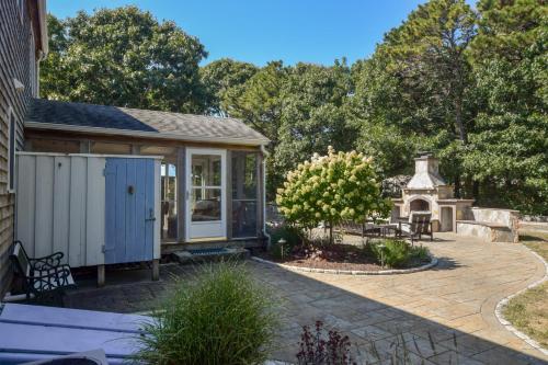 Outdoor entertaining re-imagined Enjoy a new luxury back yard in Eastham (MA)